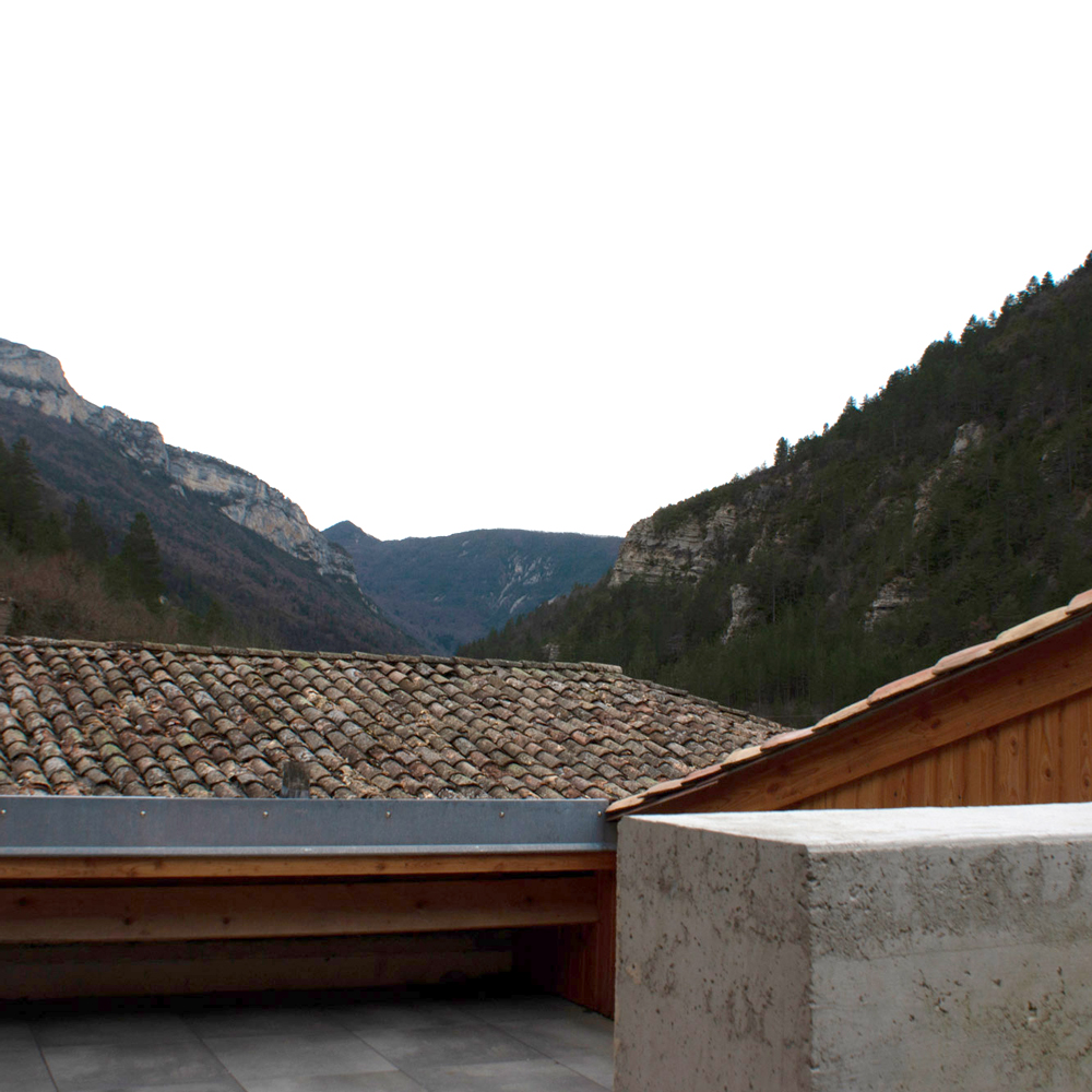 Rénovation d’une maison de village et création d’une terrasse tropézienne